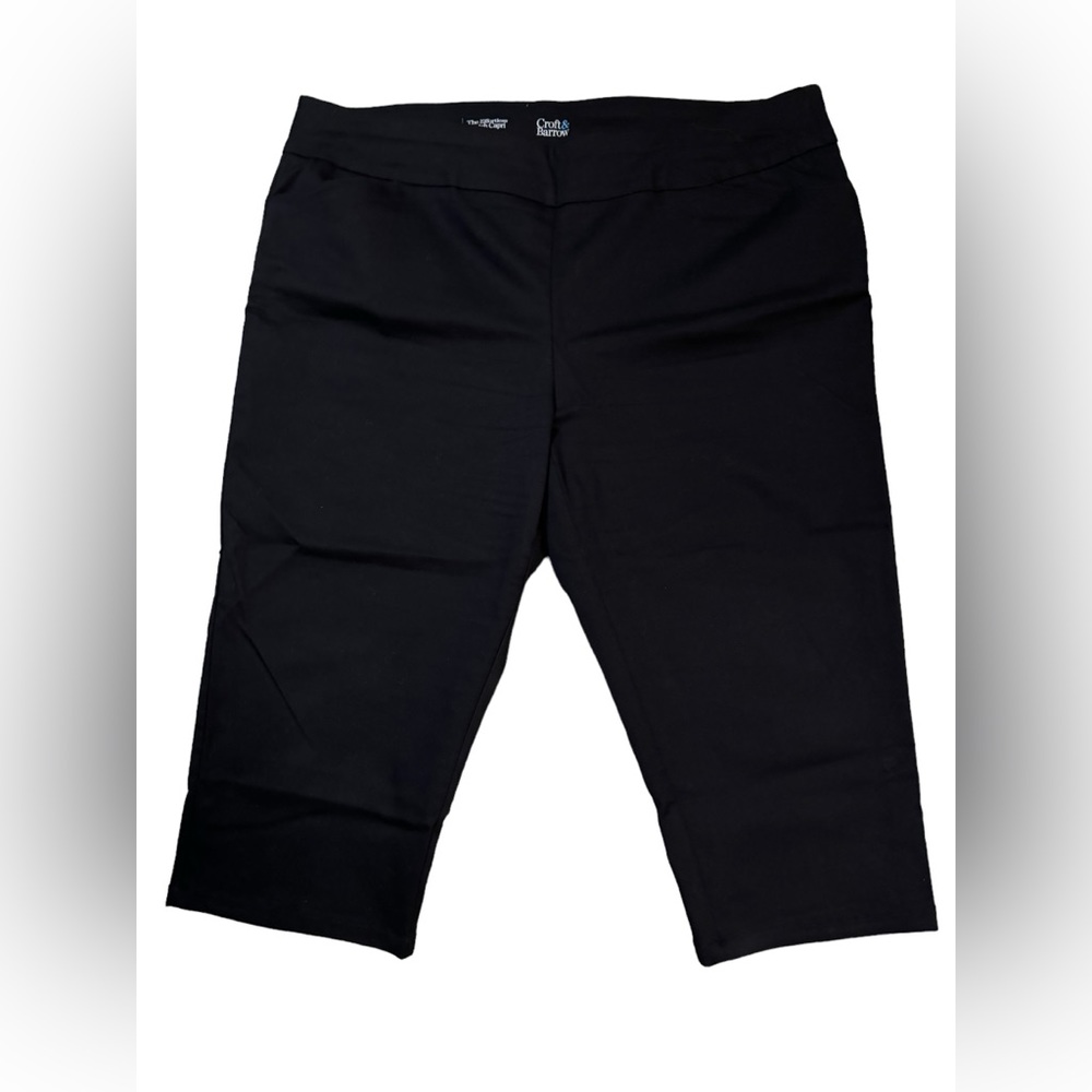 Croft and Barrow Black Effortless Stretch Capri Size 22W